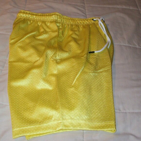 NWT New Balance Men's Yellow Shorts - Small - Picture 2 of 3